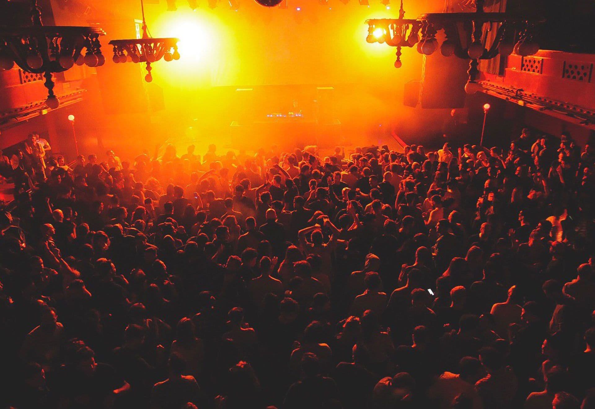 Nitsa Club (at Sala Apolo)