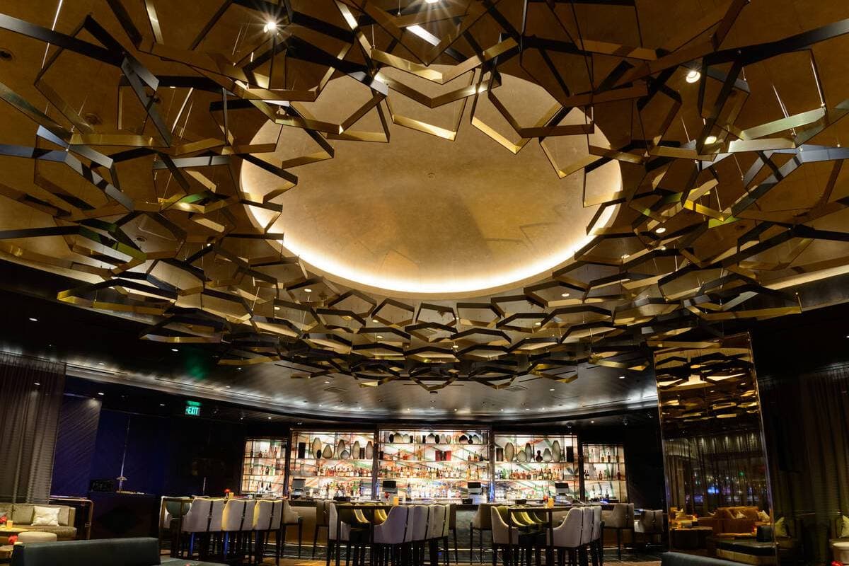 Clique Bar and Lounge